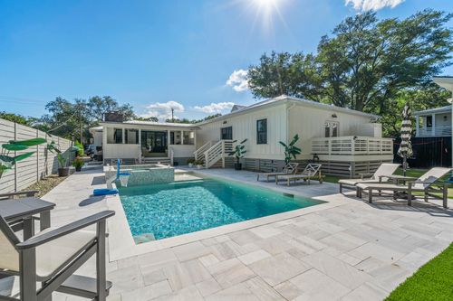 710 Simmons St, Mount Pleasant, SC, 29464-4750 | Card Image