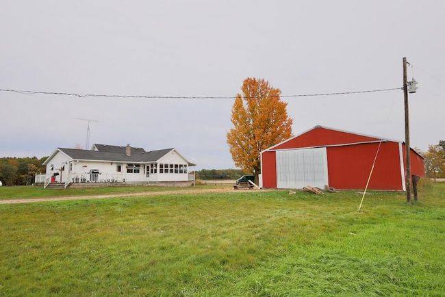 N8709 5 Th Ave, Home with 3 bedrooms, 1 bathrooms and null parking in CAMP DOUGLAS WI | Image 43