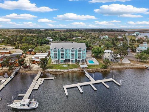 3c-7086 Sw Highway 358, Steinhatchee, FL, 32359-8125 | Card Image