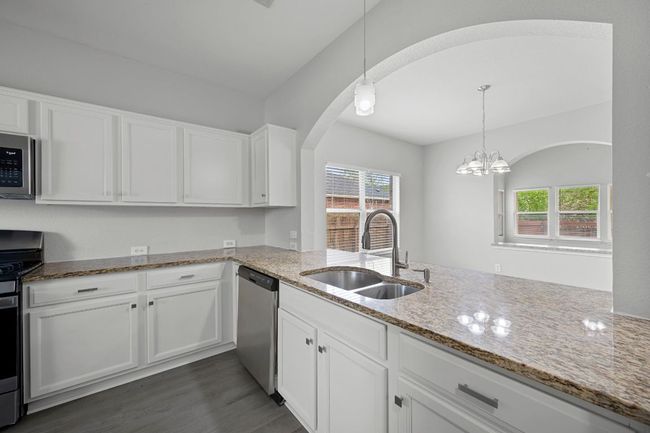 720 Northcreek Blvd, House other with 4 bedrooms, 3 bathrooms and 4 parking in Leander TX | Image 4