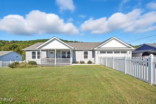 470 Roaming Dr, Chuckey, TN, 37641-7801 | Card Image