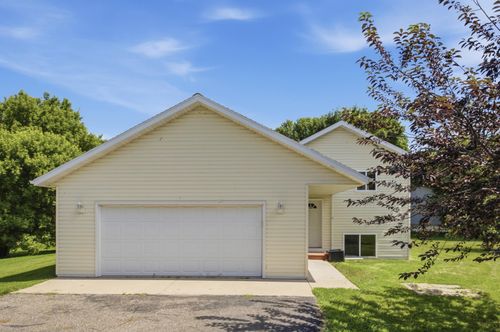 301 Lakeview Dr, Lake Park, MN, 56554-4321 | Card Image