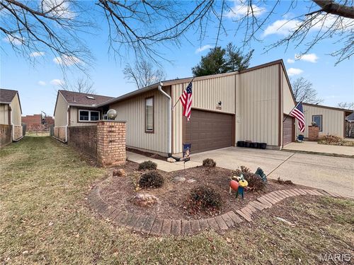 1020 Nancy Dr, O Fallon, IL, 62269-2459 | Card Image