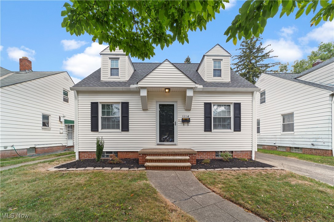 Irving Ave, Cleveland, OH 44109