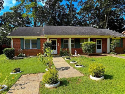 137 Kimberly Way Sw, Marietta, GA, 30064-3038 | Card Image