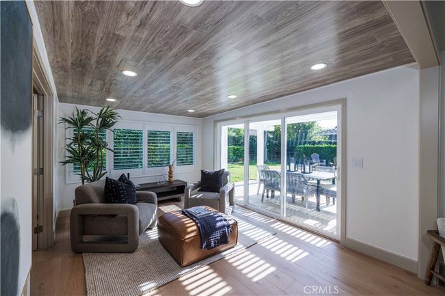 9792 La Arena Cir, House other with 3 bedrooms, 3 bathrooms and 2 parking in Fountain Valley CA | Image 32