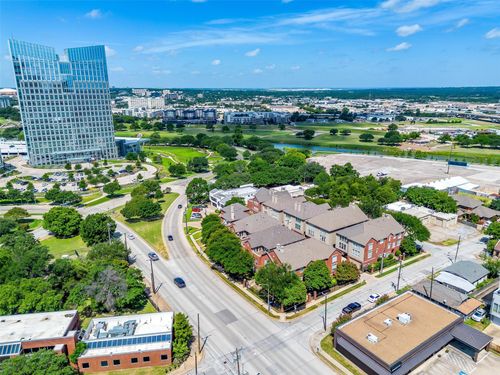 1008 W Belknap St, Fort Worth, TX, 76102-1803 | Card Image
