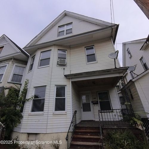 447 Orchard St, Scranton, PA, 18505-1158 | Card Image
