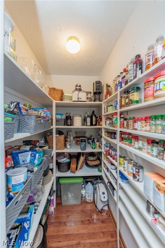 View of pantry | Image 15