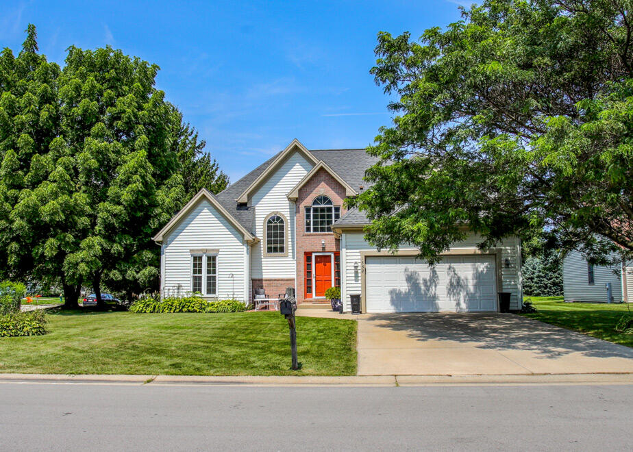 Country Rd, Caledonia, WI 53402