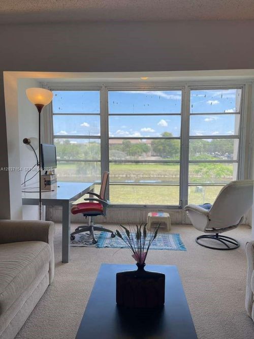 306-8081 N Sunrise Lakes Dr, Sunrise, FL, 33322-1684 | Card Image