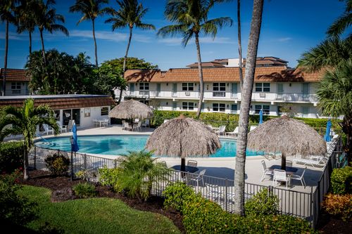 a1-240 N Collier Blvd, Marco Island, FL, 34145-3040 | Card Image