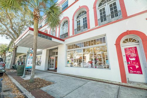 909 E New Haven Ave, MELBOURNE, FL, 32901-5595 | Card Image