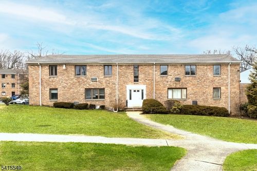 16 Troy Dr, Springfield, NJ, 07081-2014 | Card Image