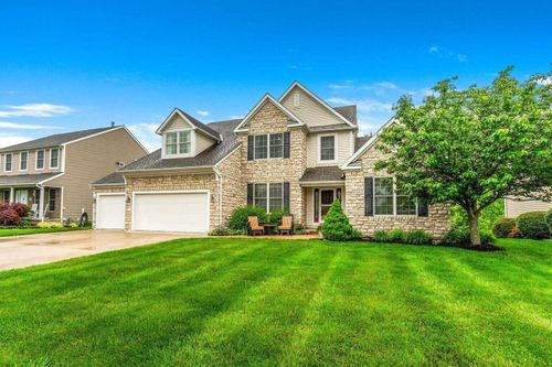 825 Kentucky Cir, Marysville, OH, 43040-7075 | Card Image
