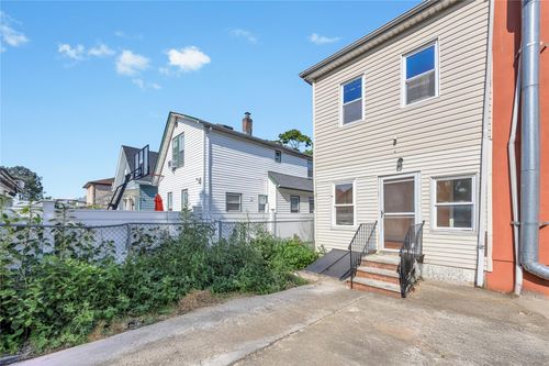 117 127th St, South Ozone Park, NY, 11420-2808 | Card Image