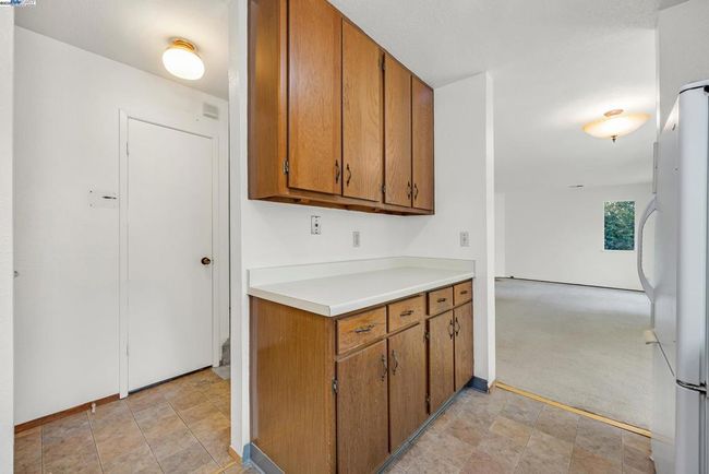 127 Temescal Cir, Townhouse with 2 bedrooms, 2 bathrooms and null parking in Emeryville CA | Image 12