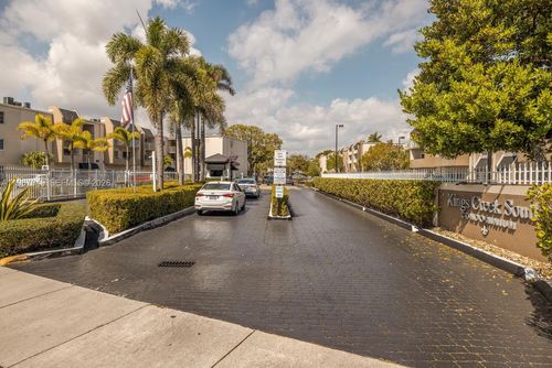 apt-119-7785 Sw 86th St, Miami, FL, 33143-7232 | Card Image