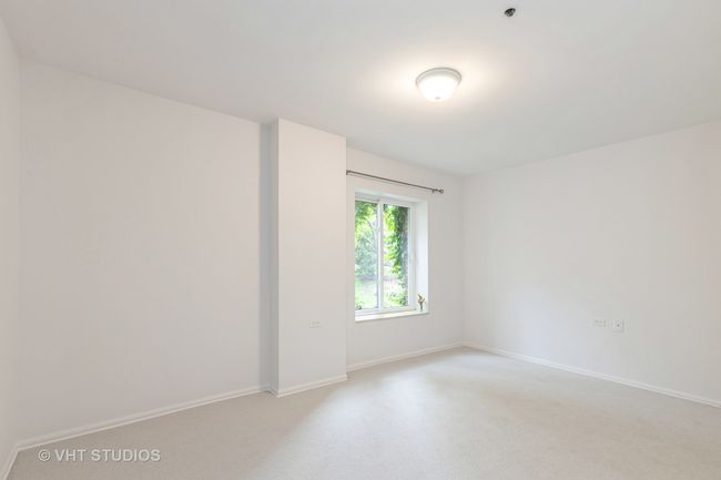 APT-108 - 800 Ridge Rd, Condo with 2 bedrooms, 1 bathrooms and null parking in Wilmette IL | Image 12