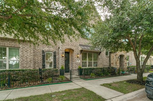 2209 Zenith Ave, Flower Mound, TX, 75028-5688 | Card Image