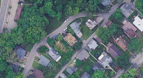 2060 Maplecrest Dr, Kettering, OH, 45409-2019 | Card Image