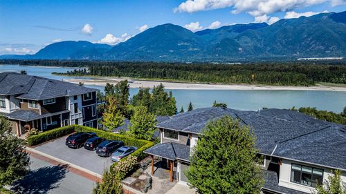 45-43685 Chilliwack Mountain Rd, Chilliwack, BC, V2R0X5 | Card Image