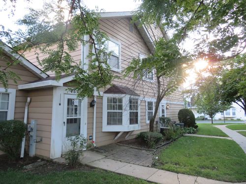 457-457 N Cambridge Dr, Palatine, IL, 60067-2366 | Card Image
