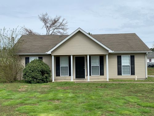 402 Fairway Grn, Shelbyville, TN, 37160 | Card Image