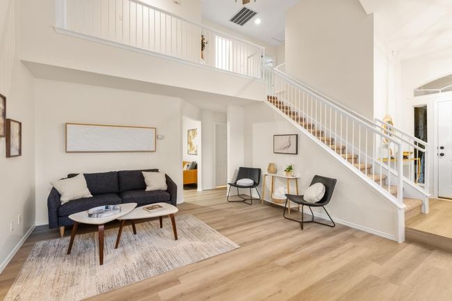 Tall ceilings and great wall space allow for tons of design options! | Image 6