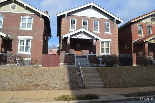 3949 Flad Avenue, St Louis, MO, 63110 | Card Image