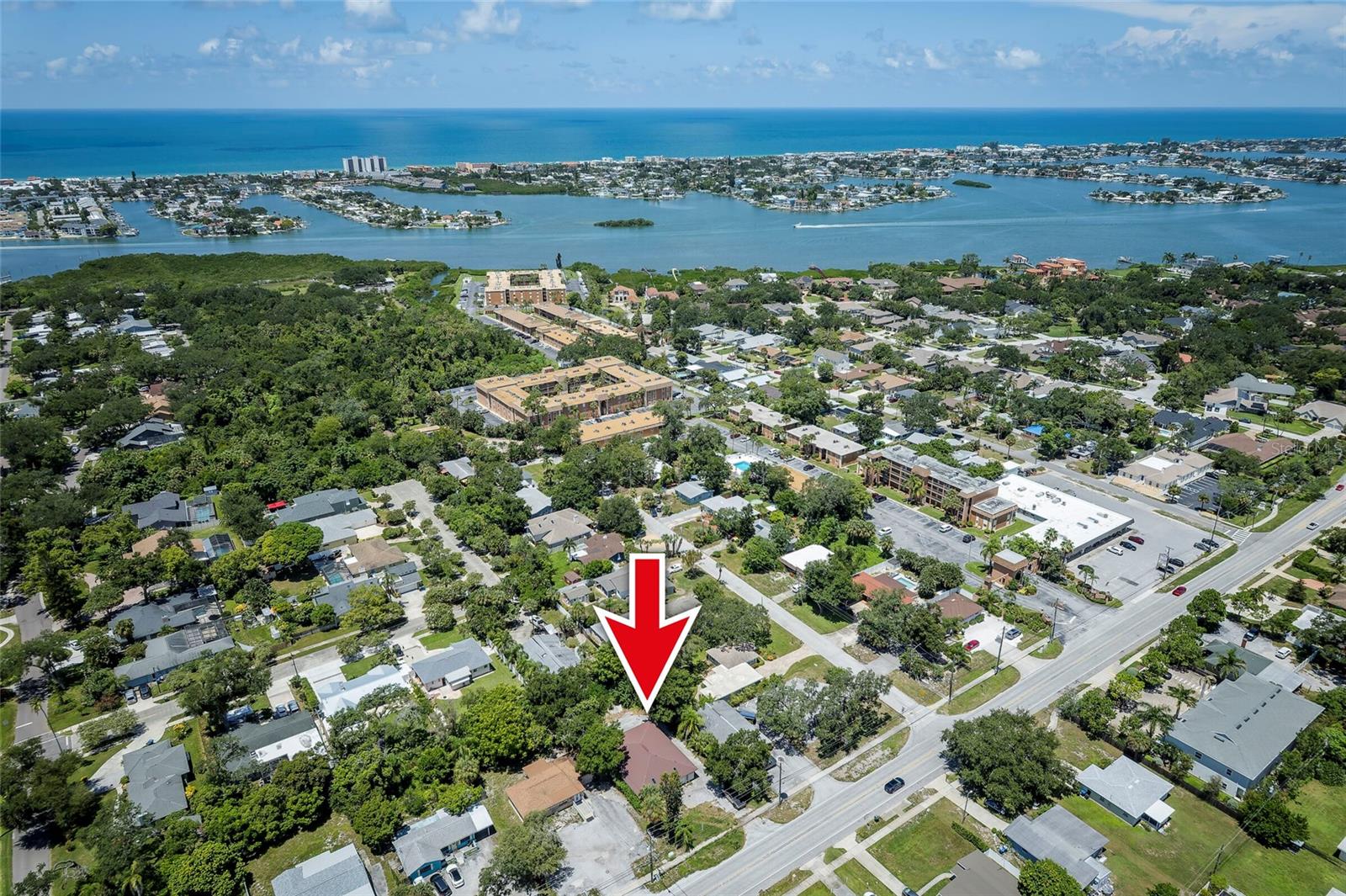 Commercial Sale in LARGO 5