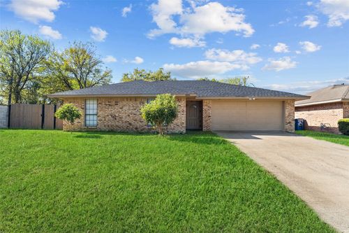 500 Pidgeon Ct, Desoto, TX, 75115-7119 | Card Image