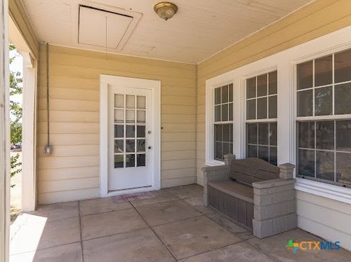 404 Fennimore St, Gatesville, TX, 76528-2132 | Card Image