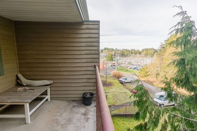 View of balcony | Image 15