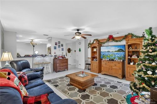 2084-2084 Se Wild Meadow Cir, Port St Lucie, FL, 34952-8142 | Card Image