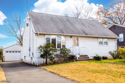 33 Graydon Ter, Clifton, NJ, 07013-3315 | Card Image