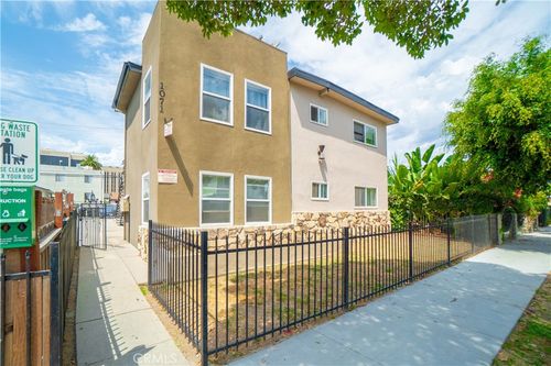 1071 Olive Ave, Long Beach, CA, 90813-3542 | Card Image