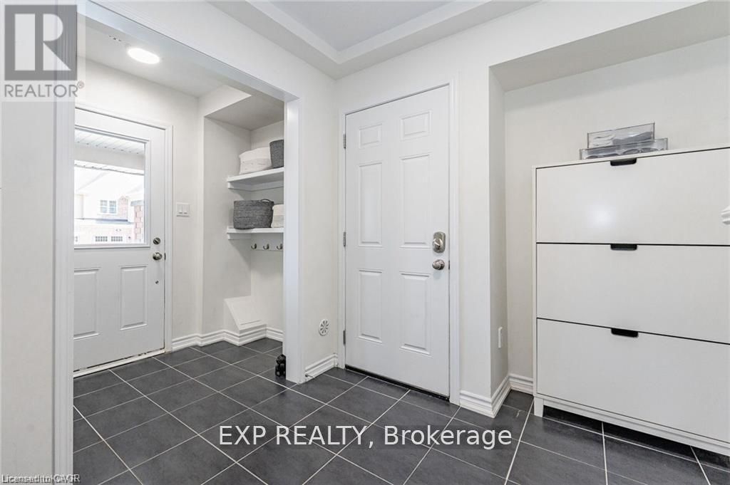 Residential Lease in Kitchener 4