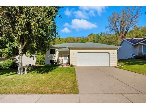 716 Hallstrom Dr, Red Wing, MN, 55066-3841 | Card Image