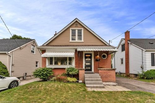 207 Auburn Ave, Hamilton, ON, L8K3B4 | Card Image