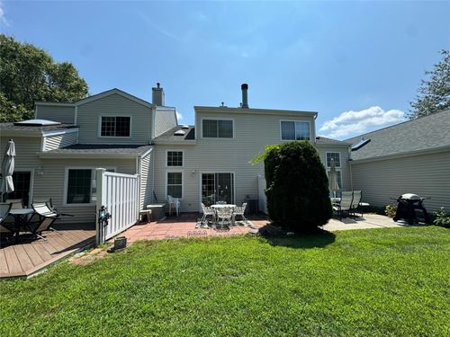 158 Gothic Cir, Manorville, NY, 11949-2622 | Card Image