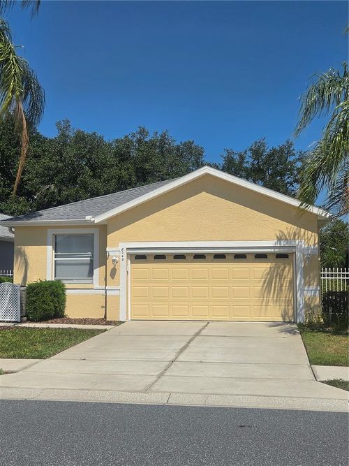 8049 Sanguinelli Rd, LAND O LAKES, FL, 34637-7524 | Card Image
