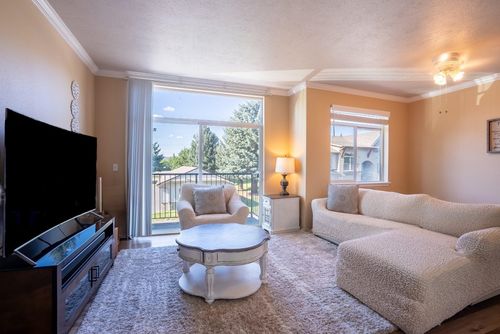 22855 E Country Vista Dr, Liberty Lake, WA, 99019-7711 | Card Image
