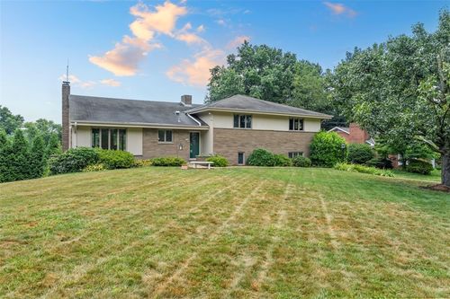 2635 Fairgreen Dr, Pittsburgh, PA, 15241-2915 | Card Image