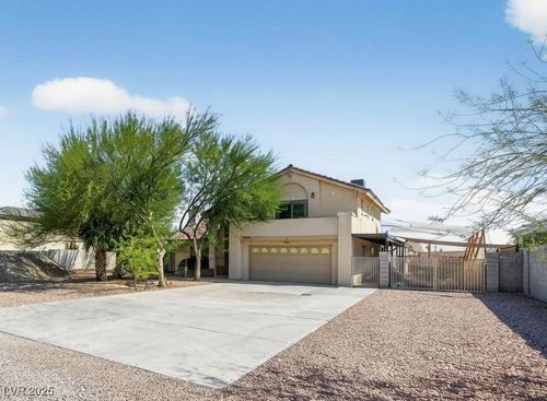8767 W Washburn Rd, Las Vegas, NV, 89149-4049 | Card Image