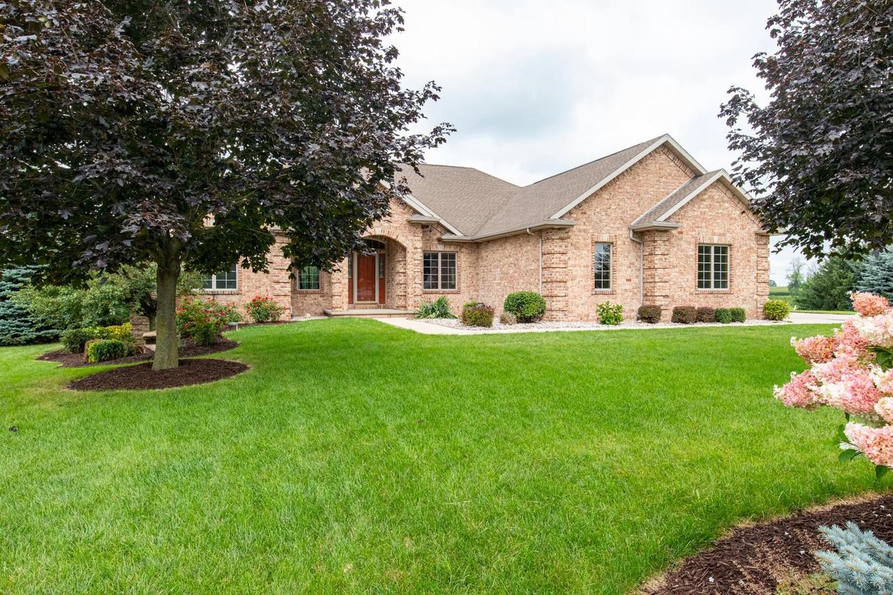 Dekalb Ln, Neenah, WI 54956