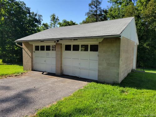 14 Nova Ln, Brewster, NY, 10509-5404 | Card Image