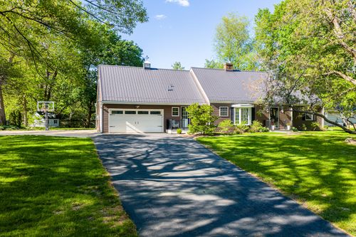 101 W Mill Rd, Sheffield, IL, 61361-9644 | Card Image