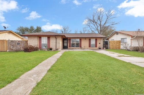 5858 Castle Hunt, San Antonio, TX, 78218-4111 | Card Image
