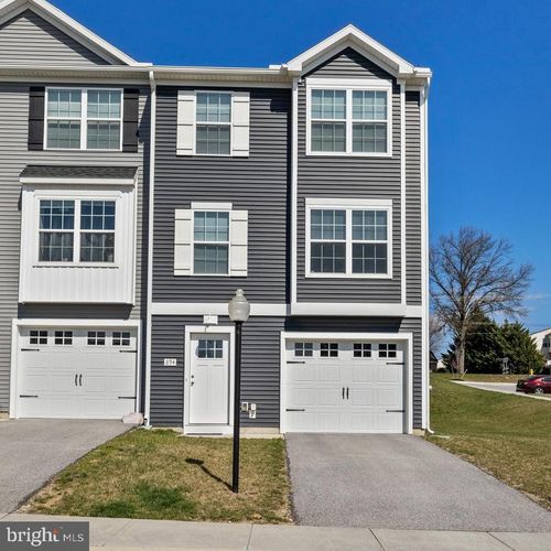 54 Overshot Ln, GETTYSBURG, PA, 17325-9003 | Card Image